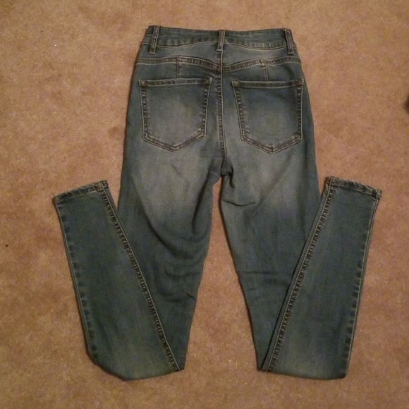 Skinny jeans - Picture 2 of 3